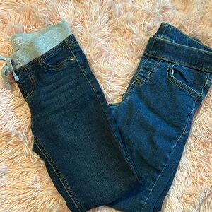 Bundle of two pair girls jeggings - Wonder Nation sz 7/8 and Cat & Jack sz 7